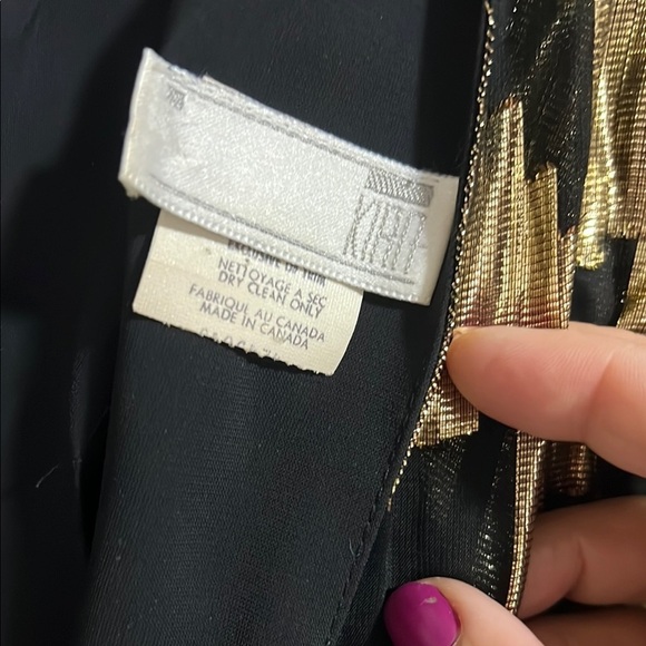 Elegant Black and Gold Dress - Picture 11 of 11